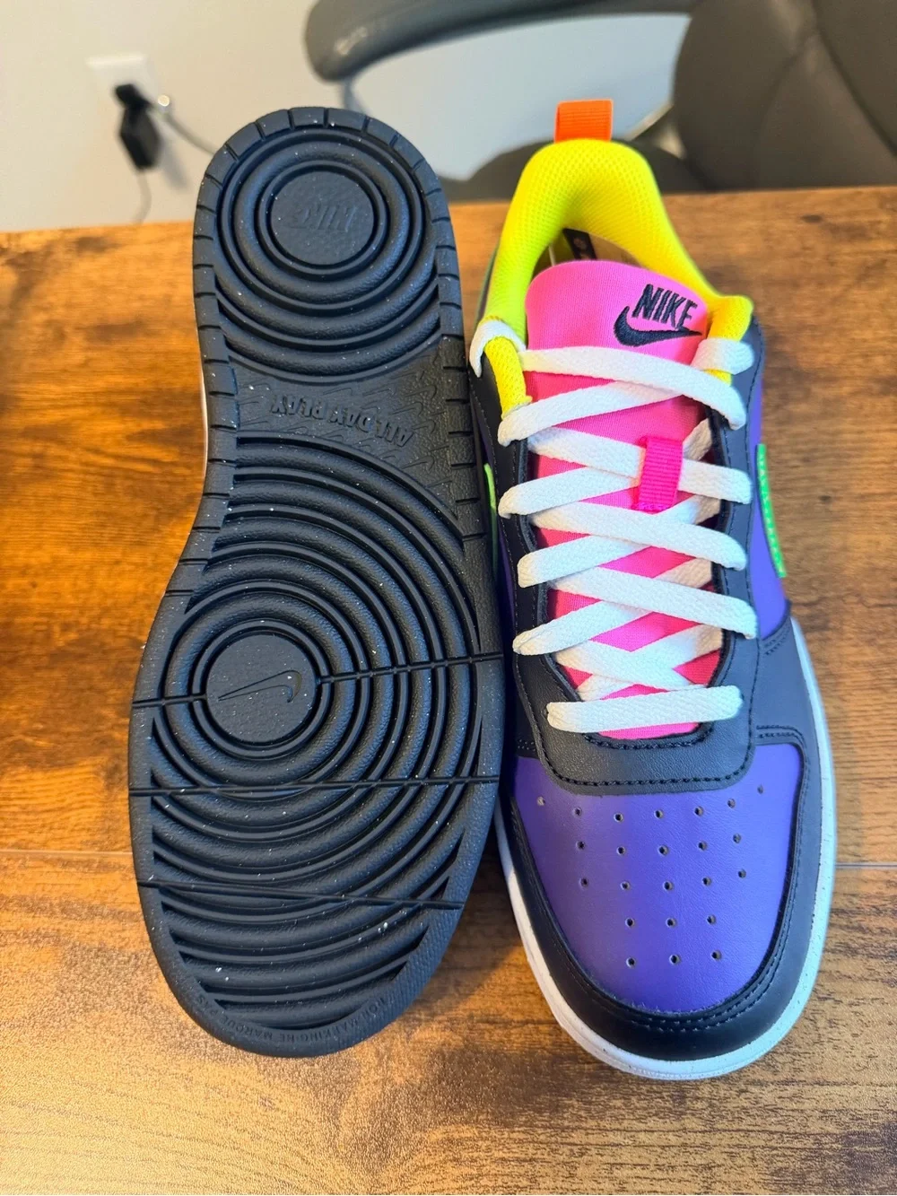 Nike Kids' Court Boroughs in Purple/Green/Orange 6Y/7.5W